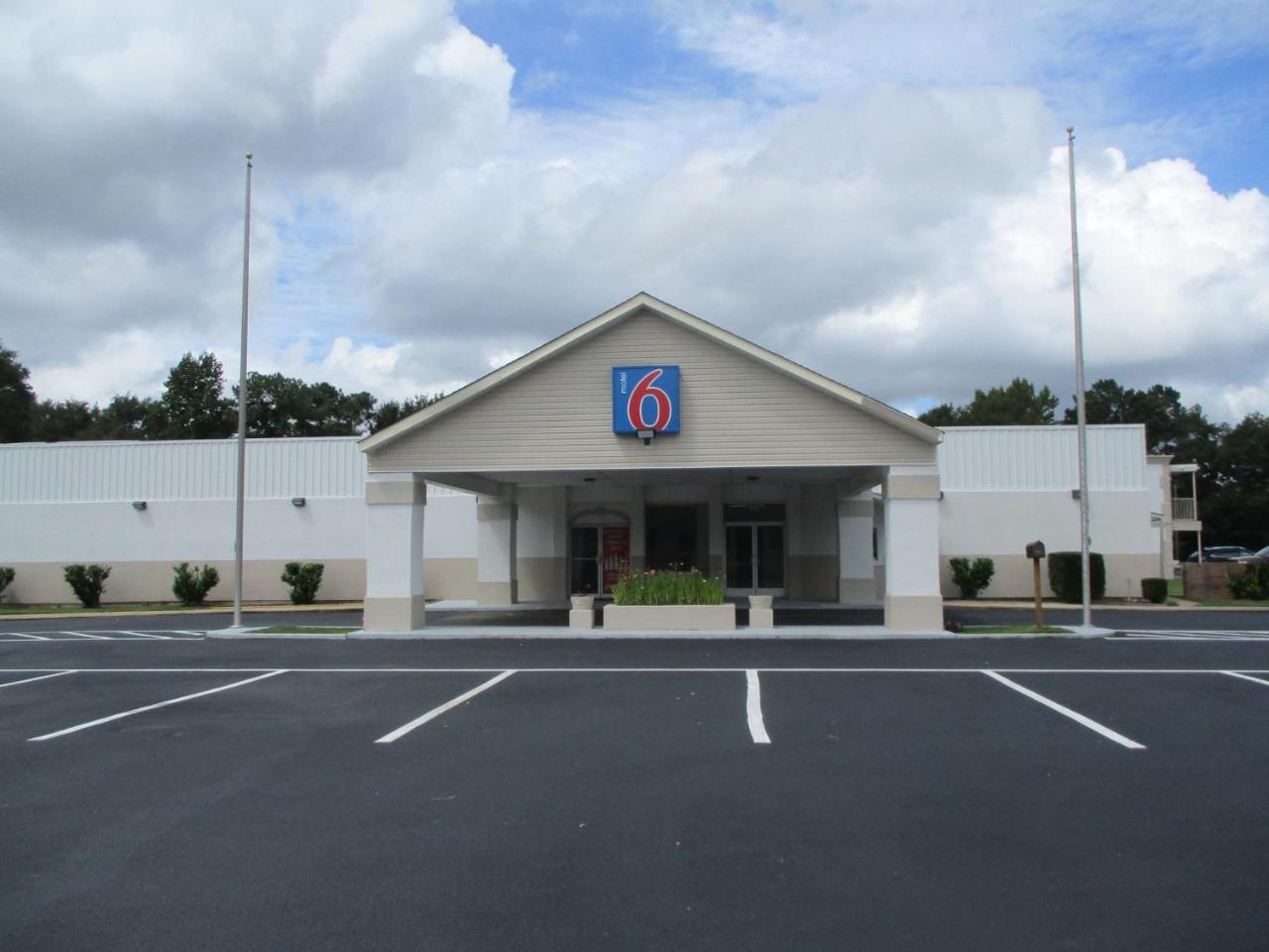 Motel 6-Bay Minette, Al Luaran gambar